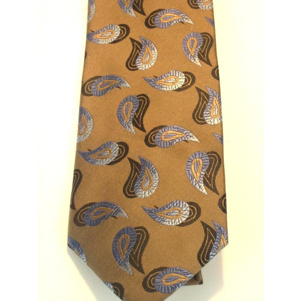 NWOT Pravata 100% Microfibre Geometric Design Necktie